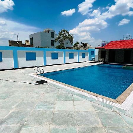 Hotel The Mewar Dabok エクステリア 写真