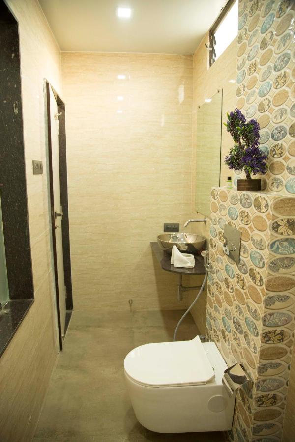 Hotel The Mewar Dabok エクステリア 写真