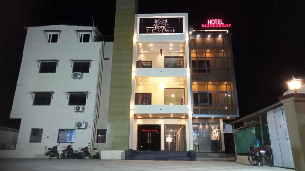 Hotel The Mewar Dabok エクステリア 写真