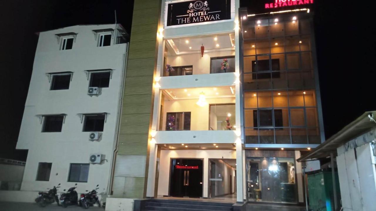 Hotel The Mewar Dabok エクステリア 写真
