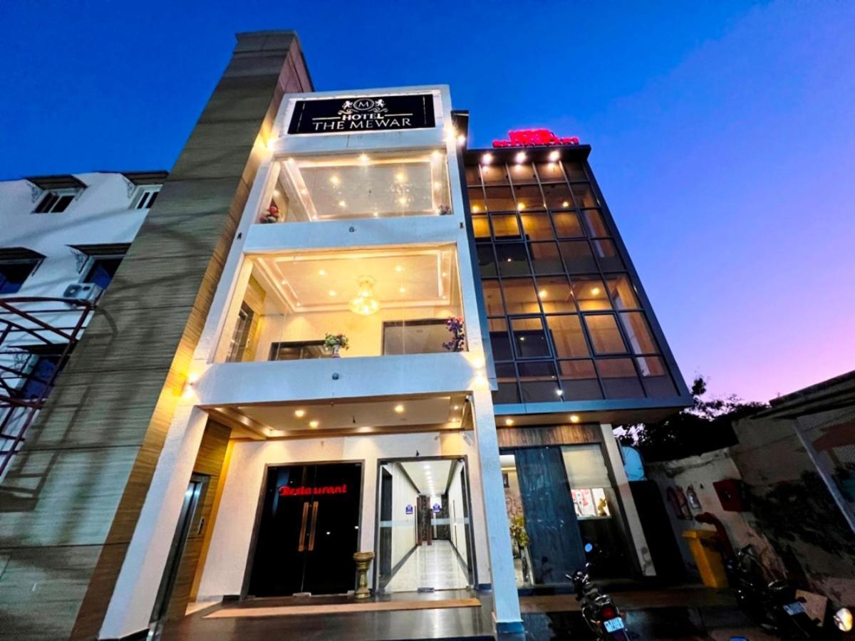 Hotel The Mewar Dabok エクステリア 写真